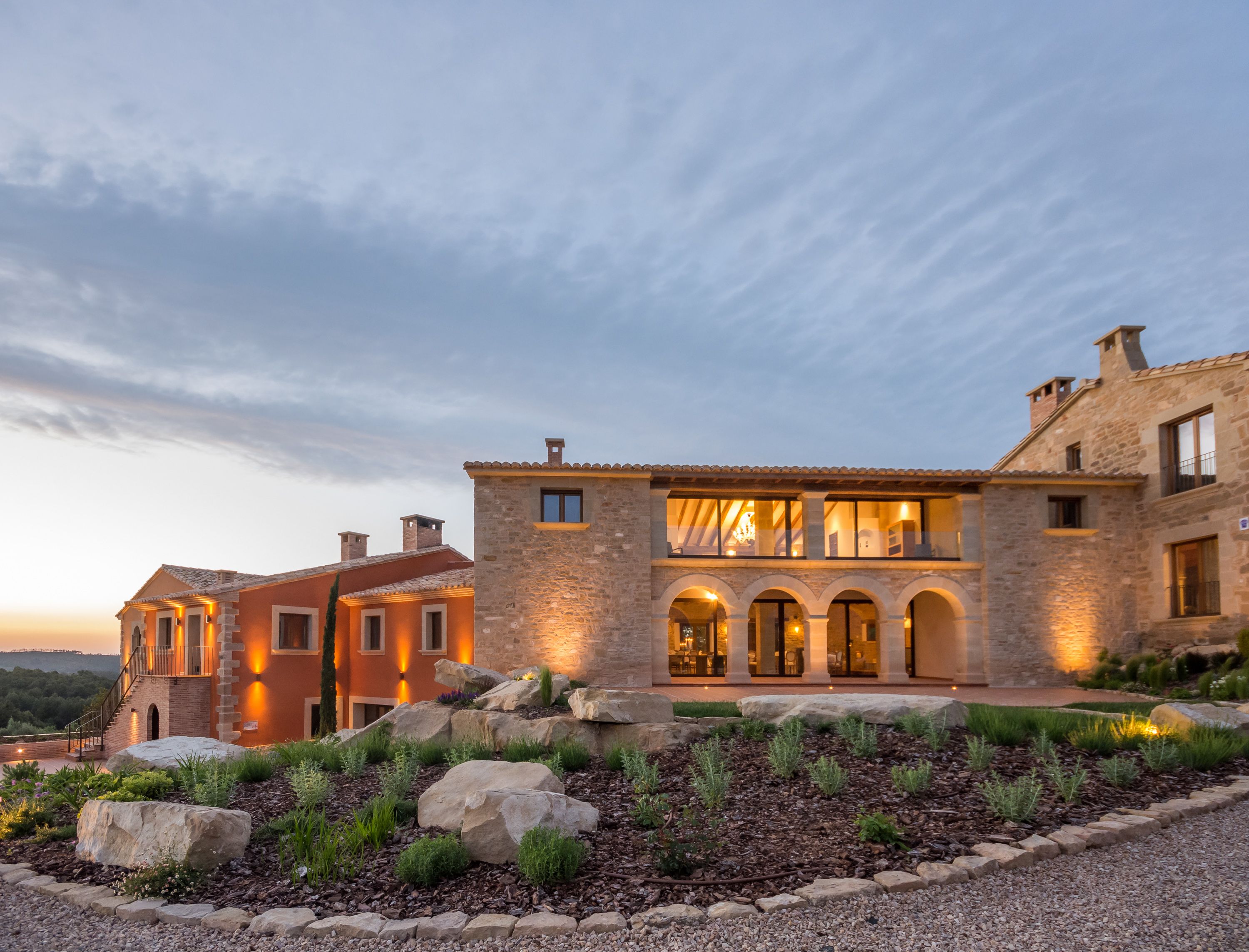 Mas de la Costa - Imagen principal